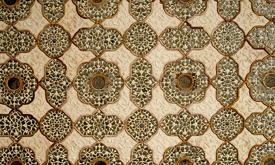 Image showing Patterned artwork in the ceiling in Amber Fort palace, India