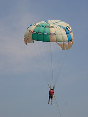 Image showing Para-gliding in Thailand
