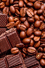 Image showing coffee beans and black chocolate