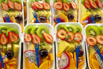 Image showing Packed fruit salad.