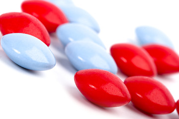 Image showing red and blue pills