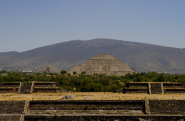 Image showing Pyramid of the Sun in Teotihuacan pyramid complex, Mexico