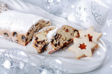 Image showing Christmas cake and cookies