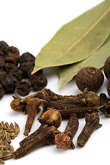 Image showing bay leafs, cloves and black pepper