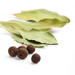 Image showing bay leafs and black pepper