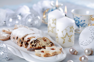 Image showing Christmas cake and cookies