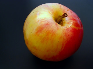 Image showing Red apple