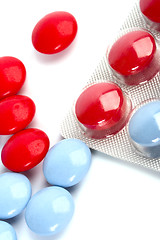 Image showing red and blue pills