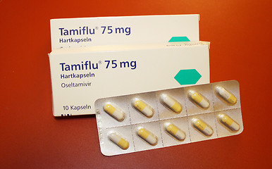 Image showing Tamiflu capsule