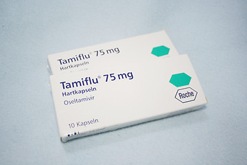 Image showing Tamiflu capsule