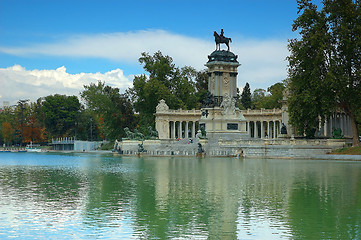 Image showing King Alfonso XII monument