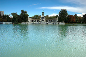 Image showing King Alfonso XII monument