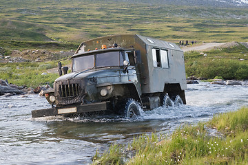 Image showing Truck crossing a river