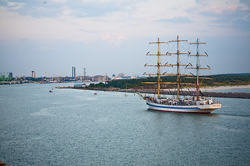 Image showing Tallship coming in to port