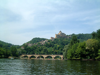 Image showing Chateau above Dordogne bridge