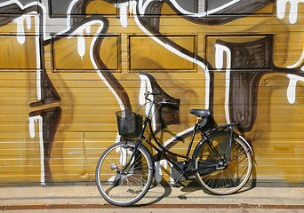 Image showing Parked bicycle