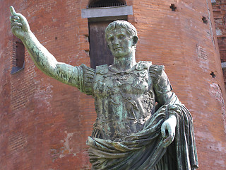 Image showing Roman statue