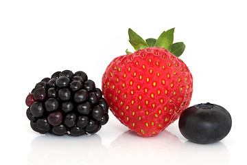 Image showing Blackberry, Strawberry and Blueberry Fruit