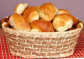 Image showing bun in basket