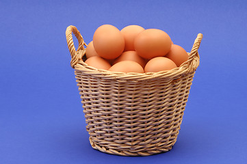 Image showing Eggs in a basket