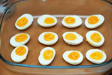 Image showing Eggs in glass dish