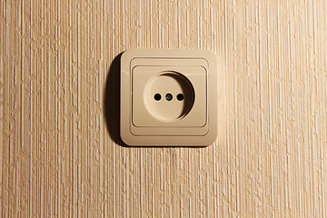 Image showing Wall plug with a sharp shade