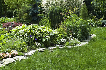 Image showing peaceful garden