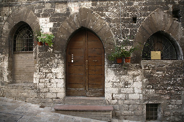 Image showing Nice entrance - Assisi