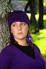 Image showing  beautiful woman in an autumn park 