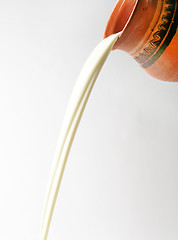 Image showing milk pour