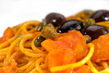 Image showing spaghetti pasta puttanesca