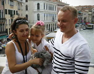 Image showing Tourist family Venice