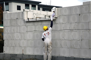 Image showing Building a new house.