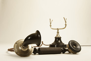 Image showing old telephone