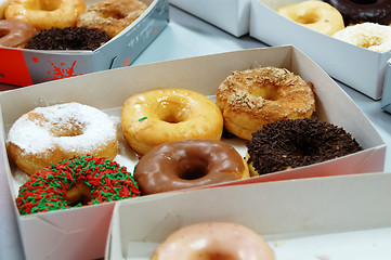 Image showing donuts in a box