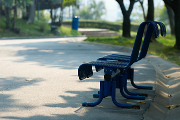 Image showing Walk way in city park