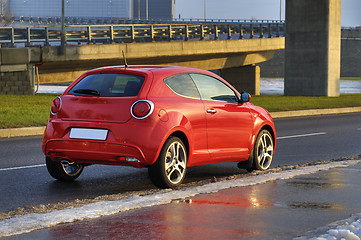 Image showing Car next to the bridge