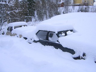 Image showing Car wrecks under snow