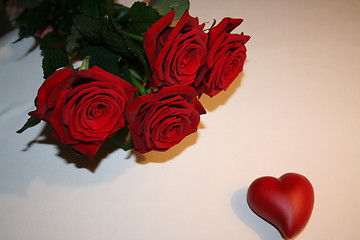 Image showing Red roses and heart