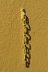 Image showing chain on textred wall