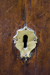 Image showing Keyhole of old doorlock 9