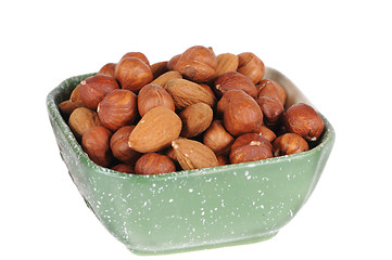 Image showing hazelnuts and almond