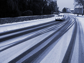 Image showing Winter traffic