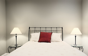 Image showing Bed and Lamps