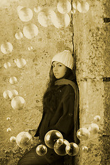 Image showing  beautiful woman in an autumn park 