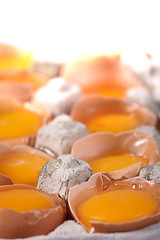 Image showing raw eggs 