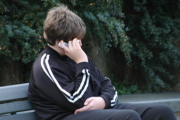 Image showing Teen using cellphone