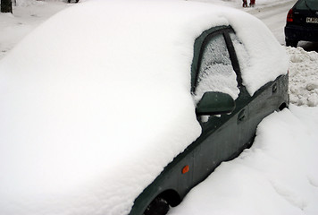 Image showing Snow coverd car