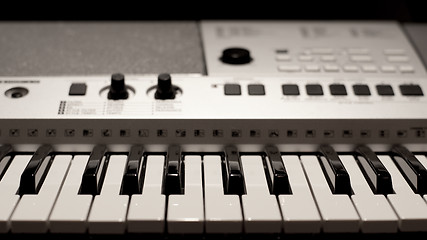 Image showing Synthesizer