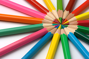 Image showing Colorful crayons arranged in circle